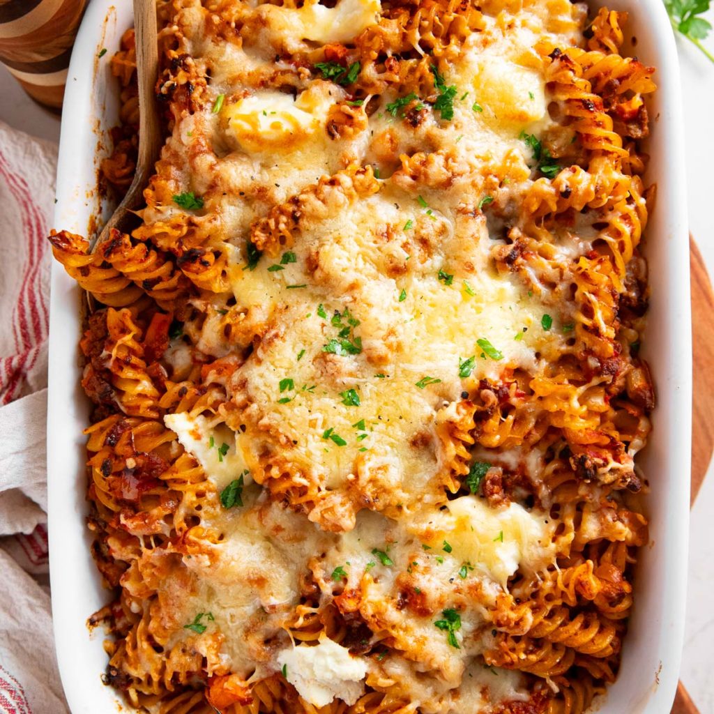 Einfache Lammkeule aus dem Ofen [Rezept mit Video]