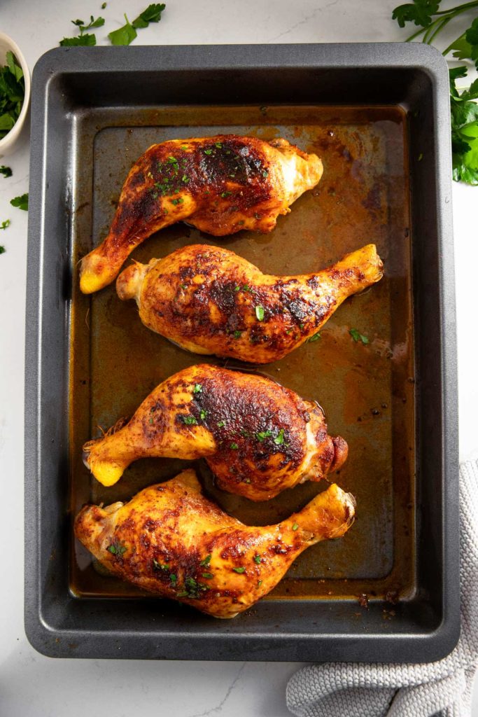 Hähnchenschenkel im Backofen Rezept - AlltagsKitchen